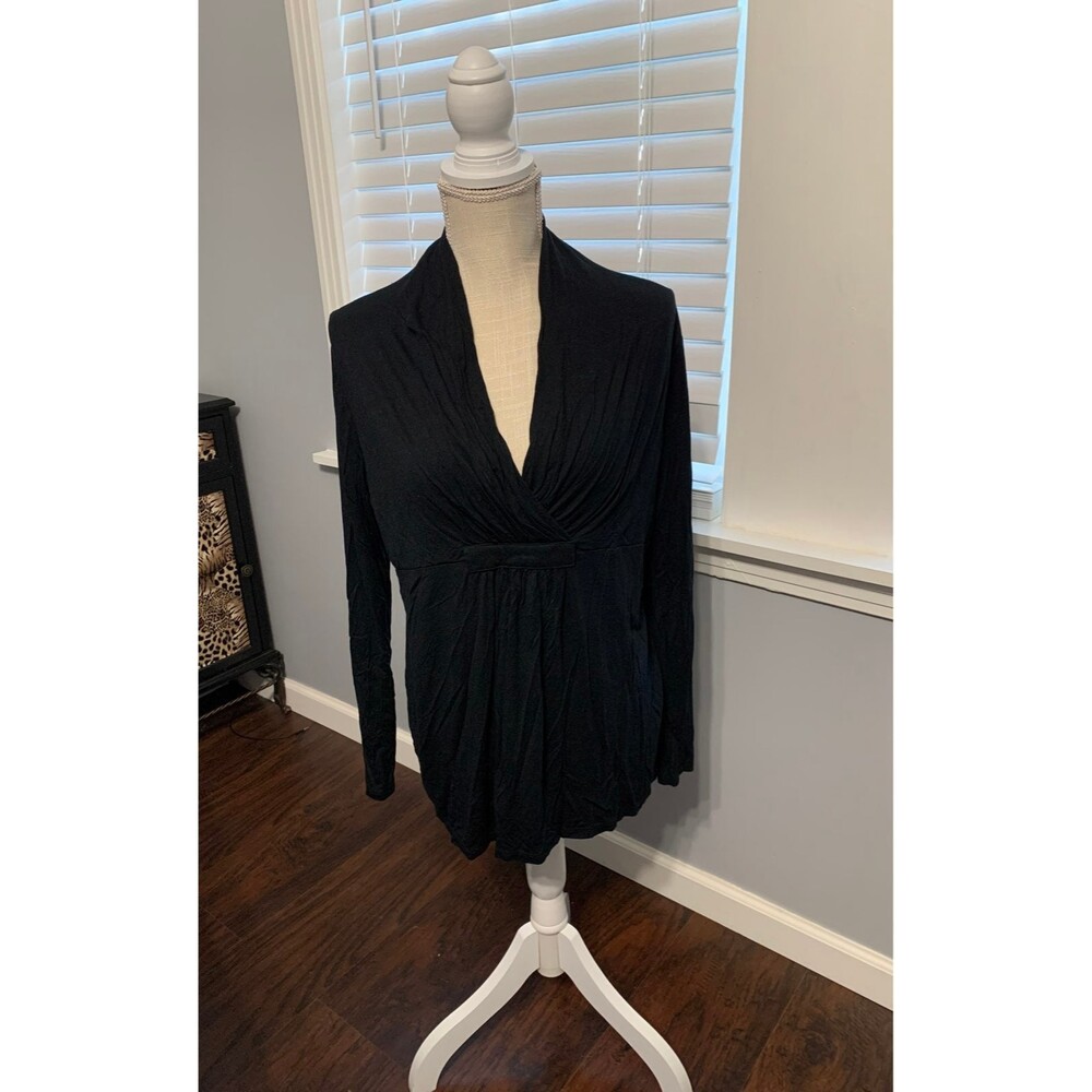 Liz Lange Maternity Shirt. Size L.
